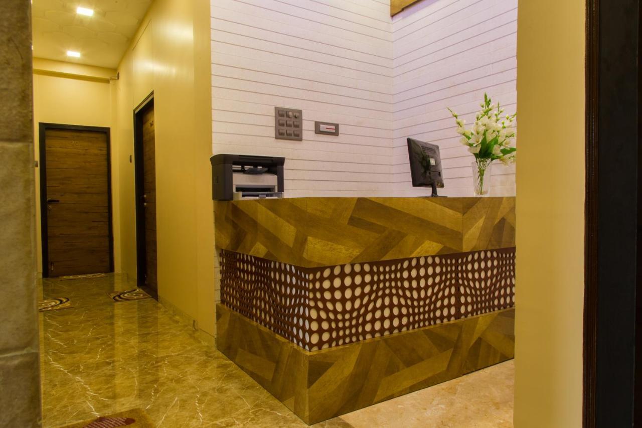 Hotel Tourister Mumbai Exterior foto