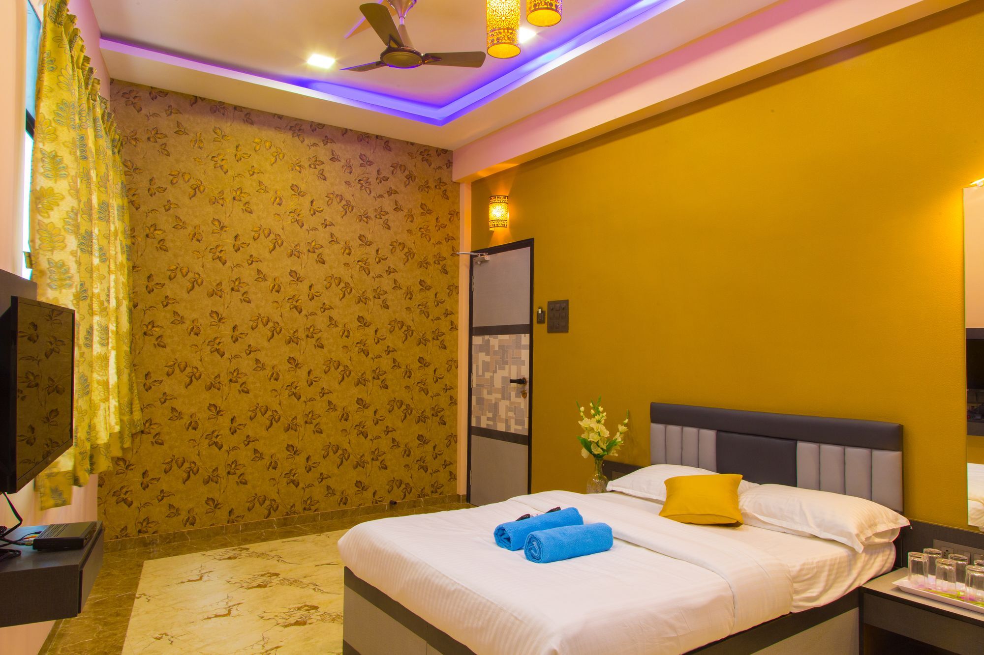 Hotel Tourister Mumbai Exterior foto